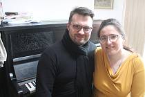 Ukrajinka Tetiana Tishchenko hrála na koncetu v Humpolci na varhany, podpořila tím rodnou zemi. Akci organizoval její kamarád Aflred Habermann.