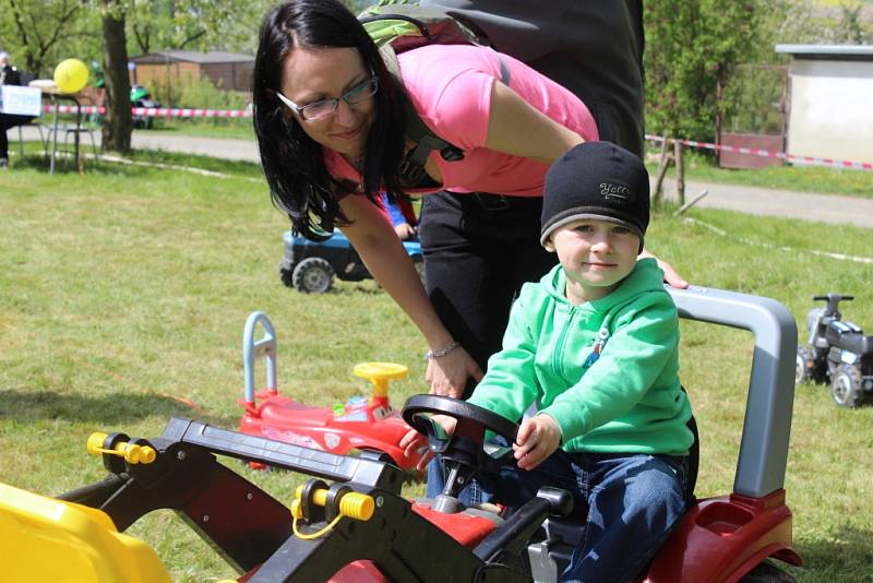 Letošního ročníku Rovenské traktoriády se zúčastnilo dvaačtyřicet závodníků. Pro děti a ostatní účastníky akce byl připraven také bohatý doprovodný program. 