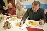 V pelhřimovském Hotelu Slávie ve čtvrtek vařili podle receptů čtenářů Deníku.
