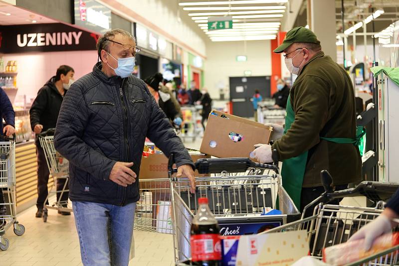 Nejen na Vysočině se v sobotu 21. listopadu uskutečnila podzimní Sbírka potravin.