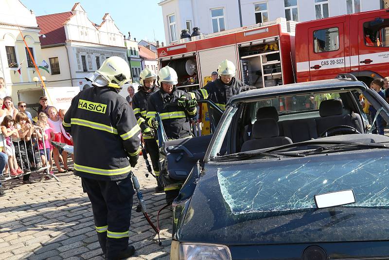 Den bez aut v Pelhřimově.