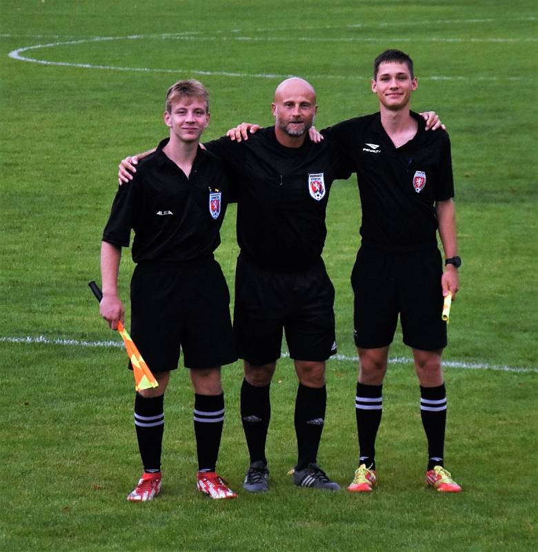 Fotbalová divize žen: TJ Hradiště - Jiskra Domažlice 4:1 (2:1).