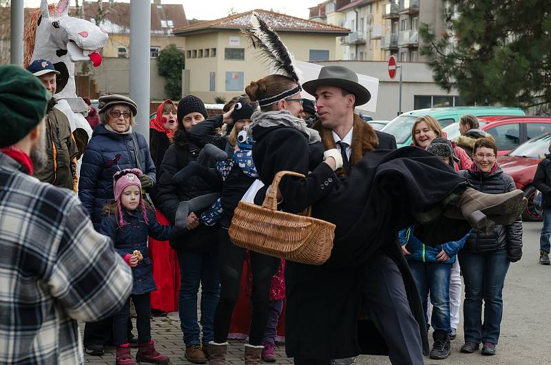 Masopustní průvod městem Základní školy Svobodná Písek.