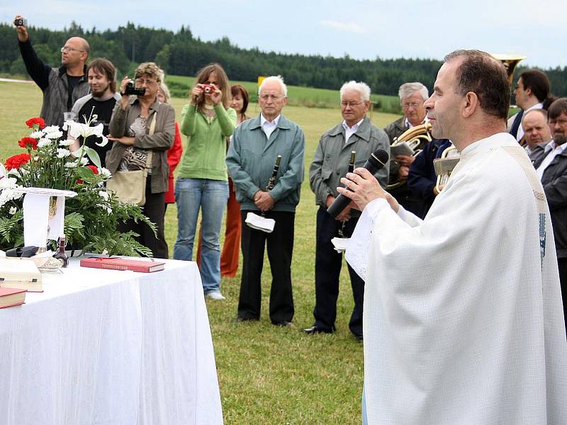 Svěcení obecních symbolů a oslava 120 let existence SDH Kučeř.