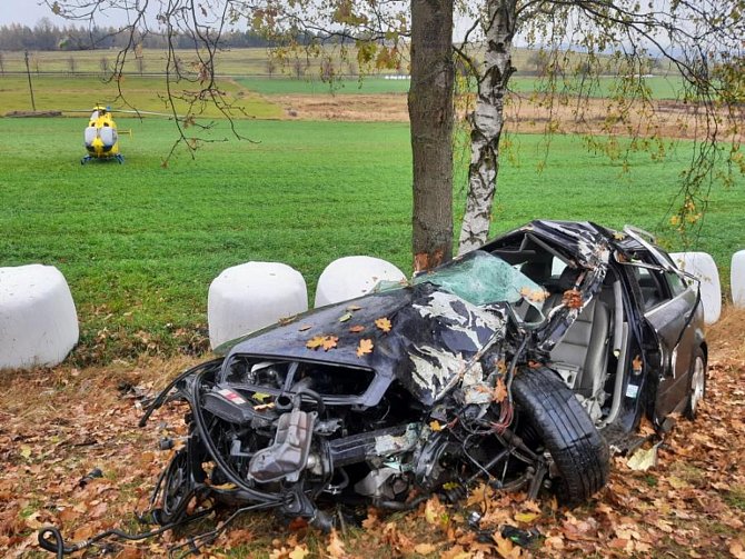 U Albrechtic nad Vltavou zamřela při nehodě mladá řidička.