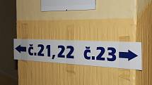 Na ZŠ T. G. Masaryka v Písku jsou tři volební okrsky - 21, 22 a 23.