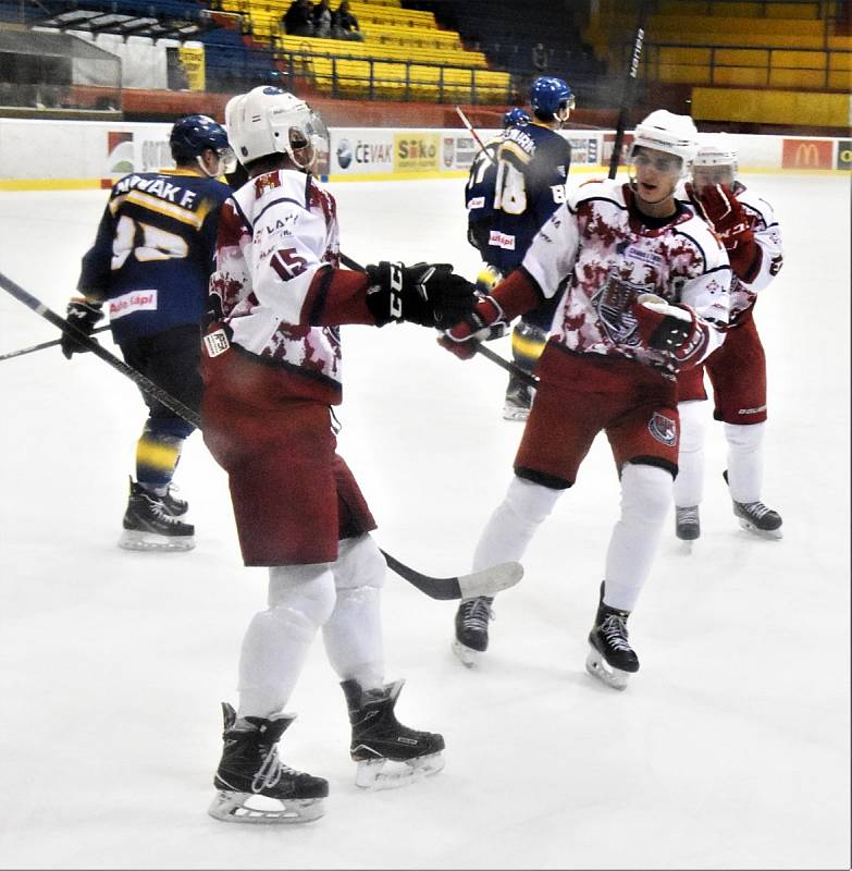 II. liga hokeje: IHC Králové Písek - BK Havlíčkův Brod 4:8 (2:0, 1:3, 1:5).