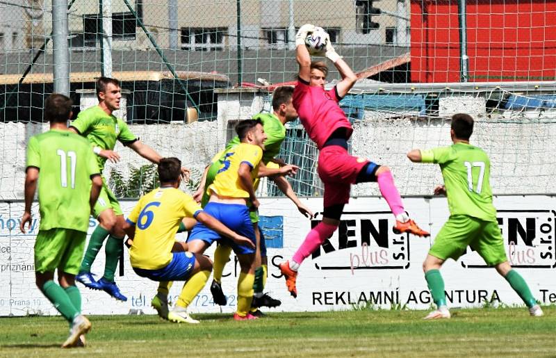 Fotbalová ČFL: Vltavín Praha - FC Písek 1:2 (0:1).