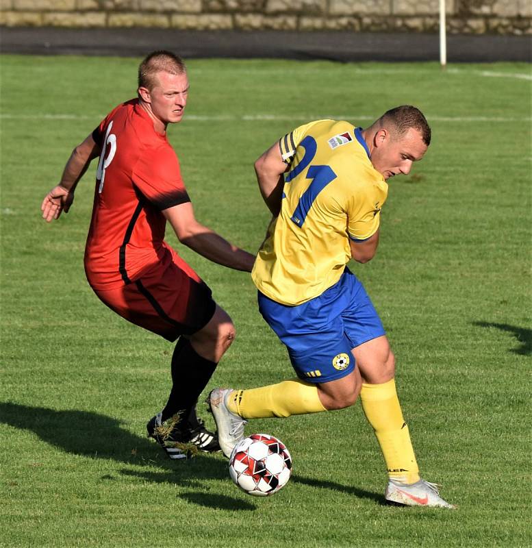 MFK Dobříš – FC Písek 0:2 (0:1).