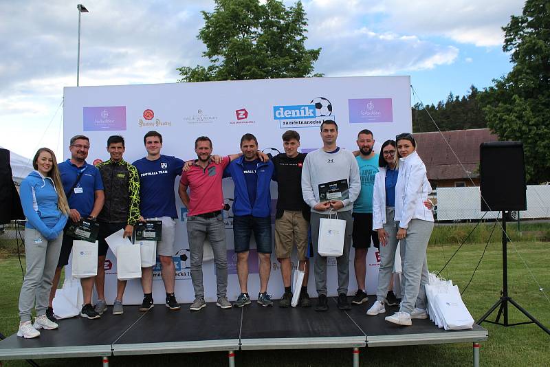 Fotbalový areál v Semicích u Písku hostil Regionální finále Zaměstnanecké ligy Deníku v malém fotbale.