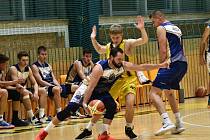 Písečtí basketbalisté zvítězili v Chomutově 98:82.