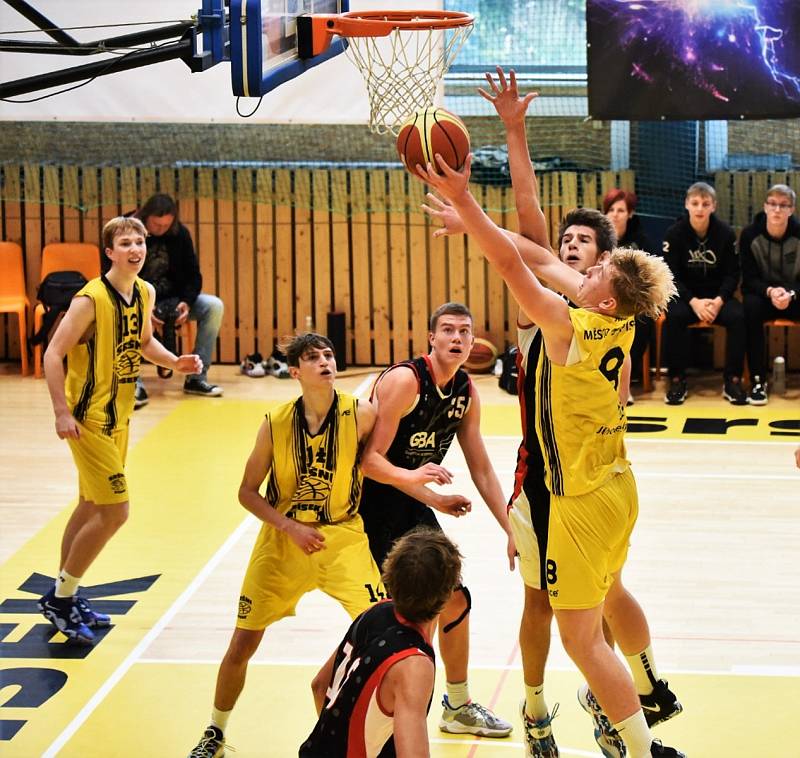 Extraliga basketbalu U19: Sršni Photomate Písek - Lions J. Hradec 91:81.