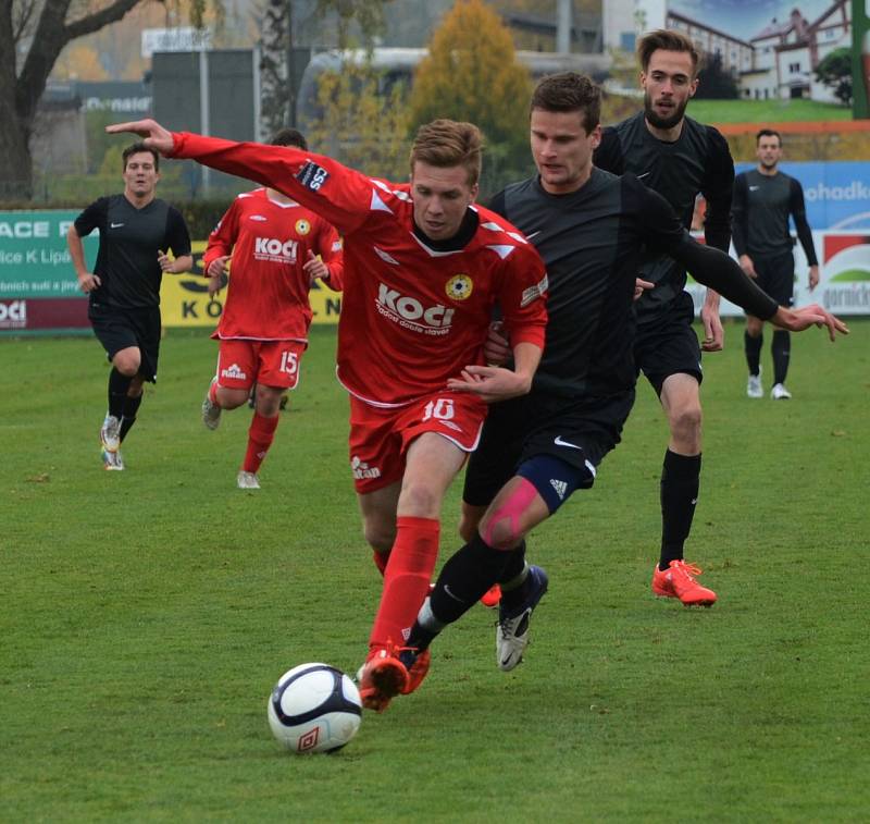 BÉČKO PÍSKU PORAZILO OLEŠNÍK. Ve vloženém kole krajského přeboru Písečtí doma svého soupeře přehráli v poměru 2:1.