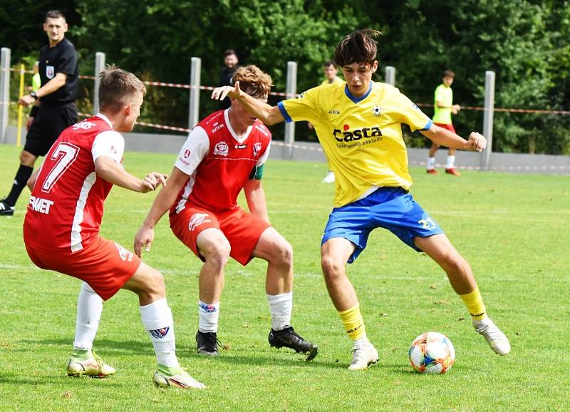 Česká liga dorostu: FC Písek - FK Pardubice B 0:2 (0:1).