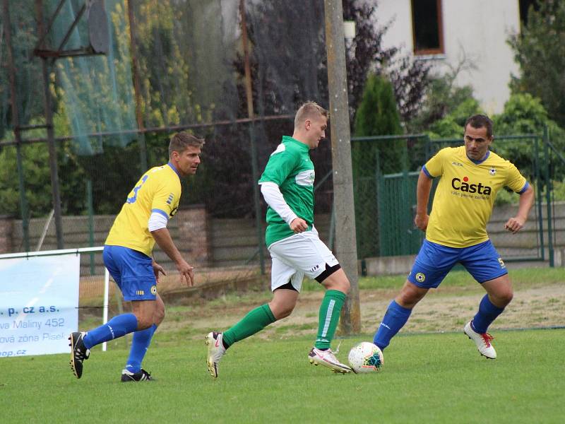 Okresní kolo Zaměstnanecké ligy Deníku v malém fotbale v Semicích.