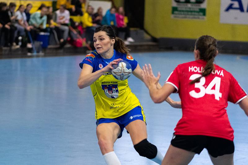 Sokol Písek - HK Sokol RMK Bánovce n. B. 38:24 (18:12).