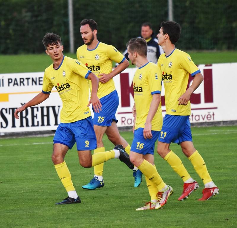 Fotbalová ČFL: FC Písek - SK Rakovník 8:0 (4:0).