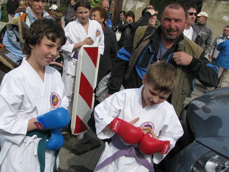 Den s Deníkem v Písku - 16.4.2008 -  U Kamenného mostu. 