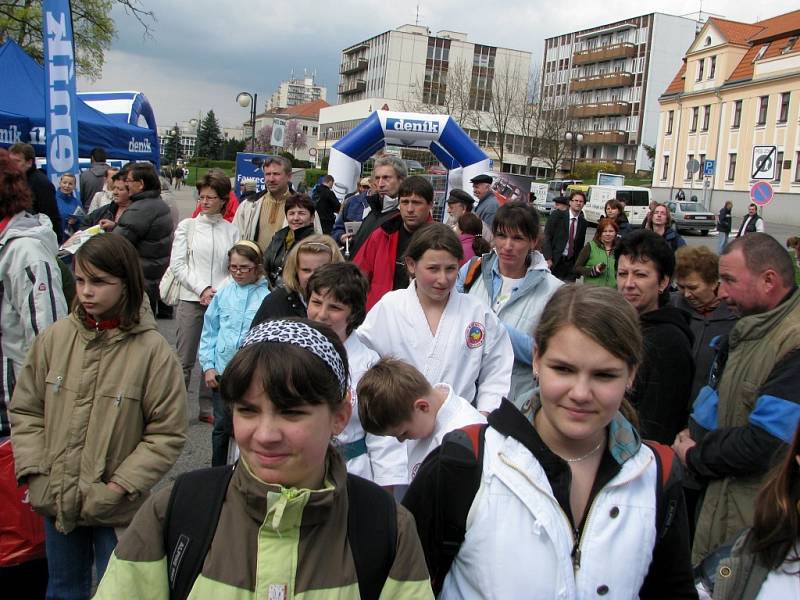 Tak to vypadalo na Dnu s Deníkem v Písku - 16.4.2008 -  U Kamenného mostu. (ilustrační foto) 