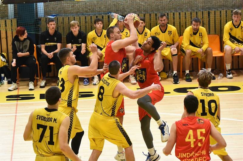 Basketbalová 1. liga: Sršni Photomate Písek – GBA Lions Jindřichův Hradec 81:84 (22:19, 48:31, 61:63).