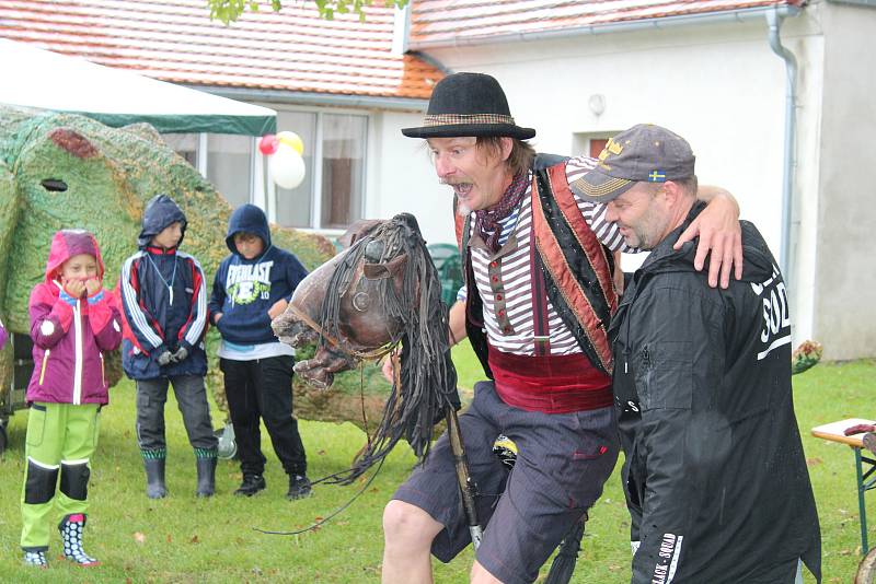 Draci ve Skalách.