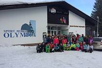 Žáci ze ZŠ T. Šobra Písek na lyžařském kurzu na Zadově.