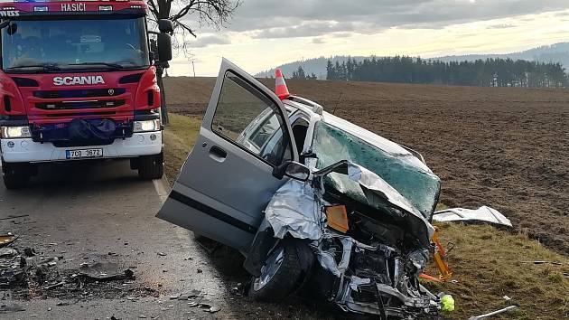 Tragická nehoda na silnici mezi Pískem a Čížovou.