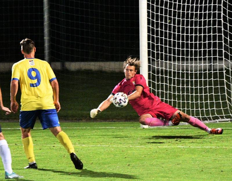 Na podzim Písečtí porazili doma Benešov 4:1 (na snímku), nyní vyhráli v Benešově 1:0.