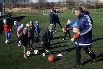 Na náborový trénink FC Písek dorazilo jedenáct malých fotbalových zájemců.
