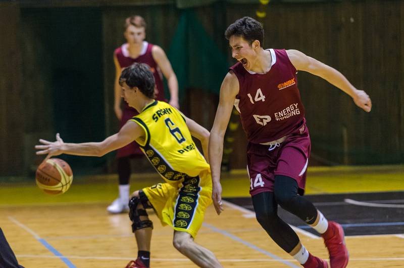 Mladí basketbalisté Písku (U19) v zápase s BA Nymburk.