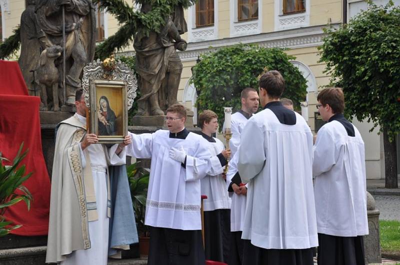 Procesí jako poděkování za záchranu města.