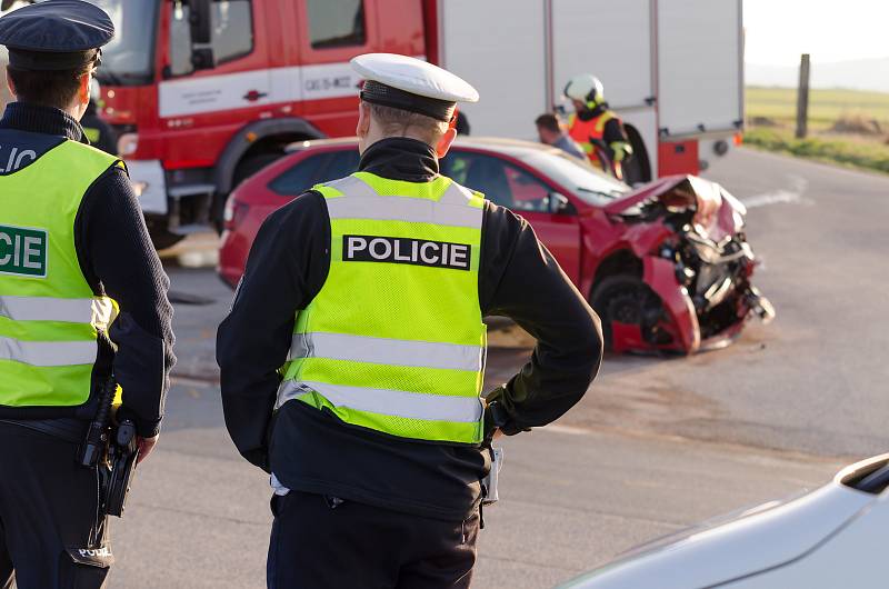 Vážná nehoda v Protivíně si vyžádala 5 středně těžce zraněných osob.