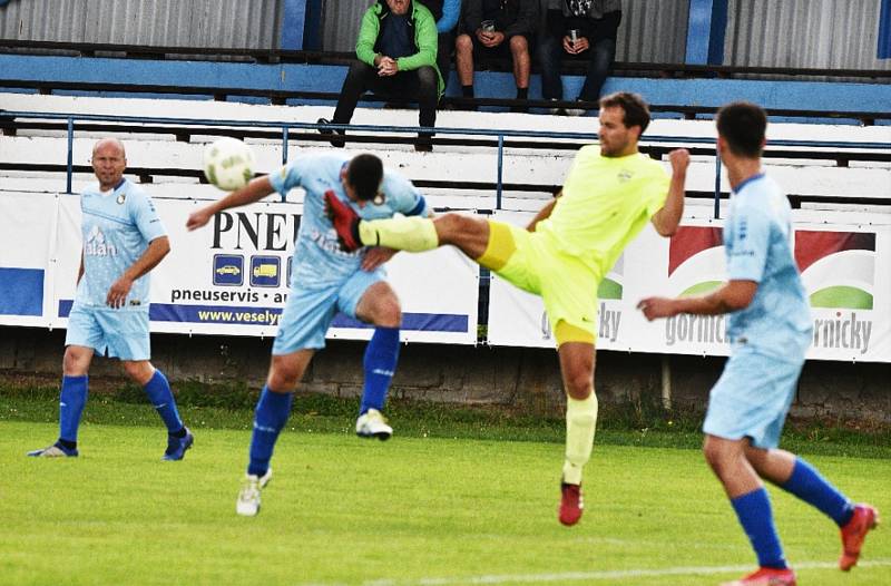 Fotbalový krajský přebor: Protivín - Osek 1:3.