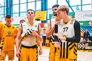 Písečtí basketbalisté prohráli v nadstavbě KNBL s Olomouckem 95:99 a v premiérové sezoně mezi elitou si play off nezahrají.