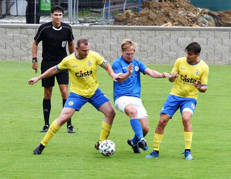 Písečtí fotbalisté podlehli v generálce na start sezony Sokolu Lom na jeho hřišti 0:1.