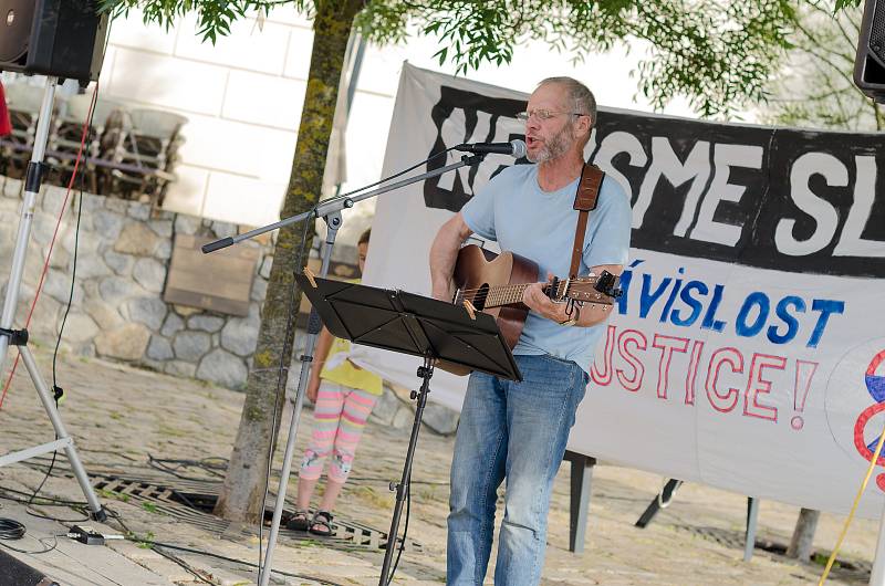 V Písku se demonstruje proti Andreji Babišovi.