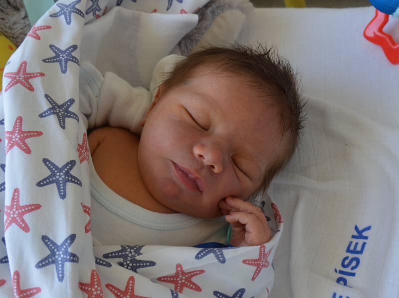 Kristián Mácha  ze Sepekova. Prvorozený syn Ivony a Petra Máchových se narodil 20. 9. 2019 v 5.01 hodin. Při narození vážil 3500 g a měřil 51 cm.