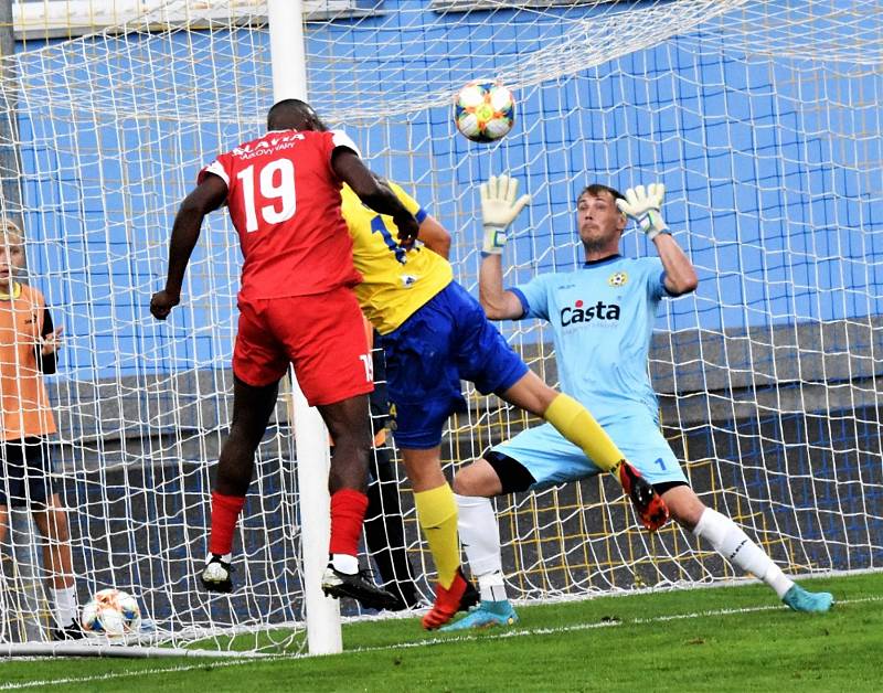 ČFL: FC Písek - Slavia Karlovy Vary 0:5 (0:4).