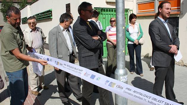 Zástupci města otevřeli revitalizovanou oblast Smart 11. května 2011.