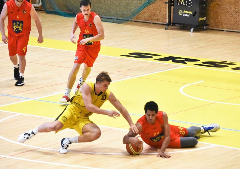 Basketbalová 1. liga: Sršni Photomate Písek – GBA Lions Jindřichův Hradec 81:84 (22:19, 48:31, 61:63).