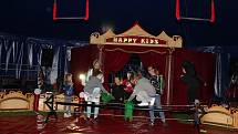 Cirkus Happy kids se školáky v Záhoří.