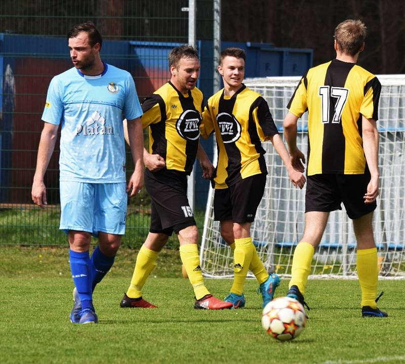 Fotbalisté ZVVZ Milevsko (na snímku z utkání v Protivíně) porazili v posledním kole KP béčko Táborska 1:0.