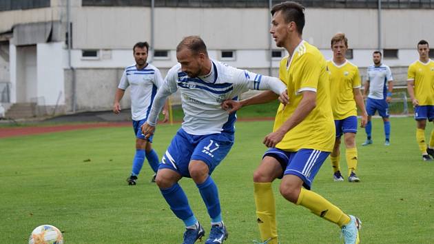 Fotogalerie: Fotbal Mirovice. 220830 - Strakonický deník