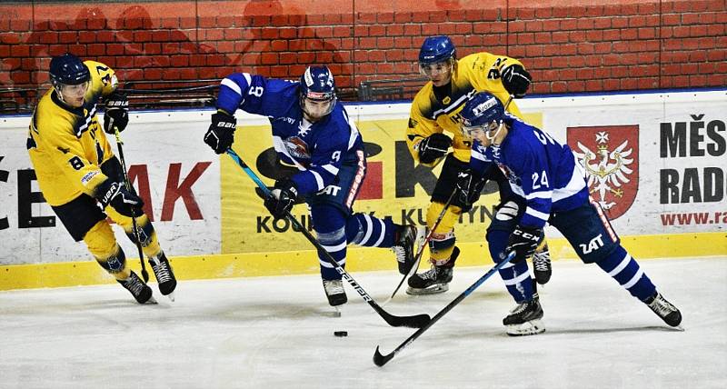 II. liga ledního hokeje: IHC Písek - HC Tábor 1:13.