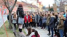 Studenti píseckého gymnázia se připojili k výstražné stávce Vyjdi ven!