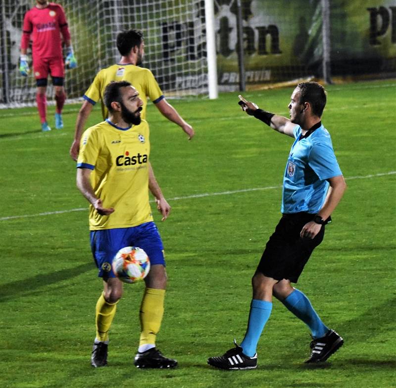 ČFL: FC Písek - Králův Dvůr 2:1 (1:1).