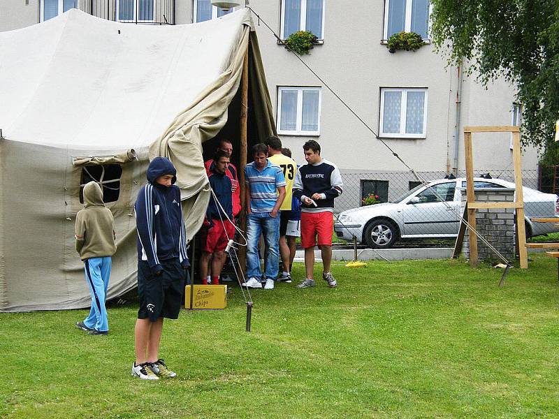 Devátý ročník nohejbalového turnaje trojic v Záhoří.