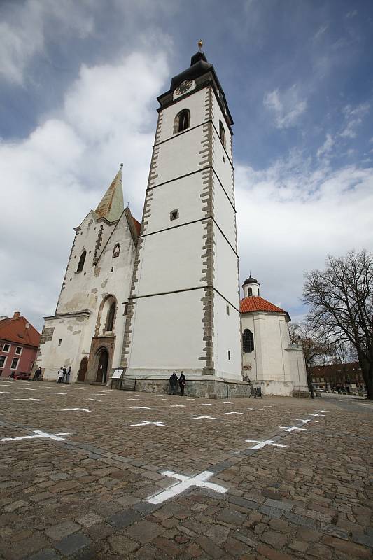 Série demonstrací proti covidovým opatřením a nouzovému stavu pokračovala v sobotu 27. 3. v Písku. Jejím svolavatelem byl Jiří Machač. Účastníků bylo poskrovnu.