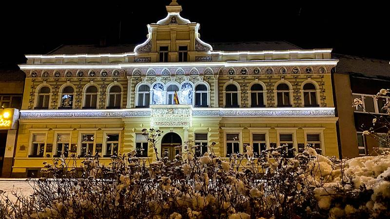 Adventní výzdoba Milevského náměstí.
