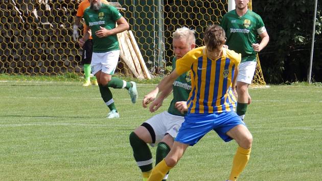 V utkání druhého kola fotbalového přeboru Písecka prohrál tým Oslova na domácím hřišti s béčkem  Hradiště 3:5.